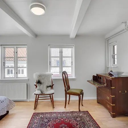 3 Bedroom Gorgeous In アッセンズ